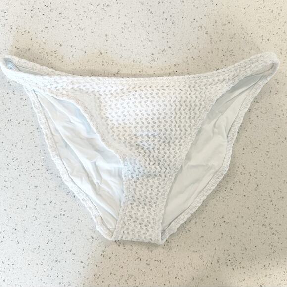 Andie X Demi Moore The Tropez Bikini Bottom In White Crochet Size Medium - Picture 4 of 7